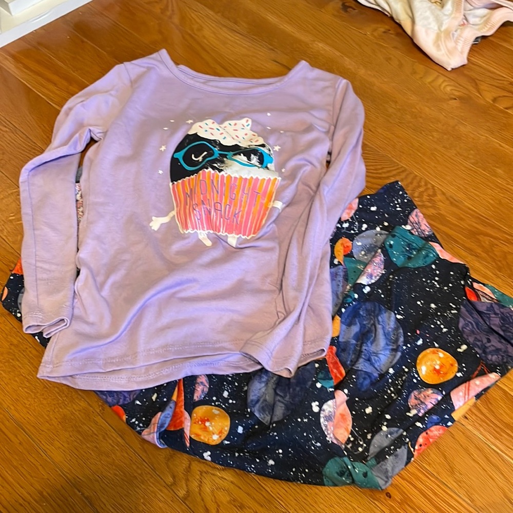 Pajamas earth set  Purple cupcake long sleeve planet pants